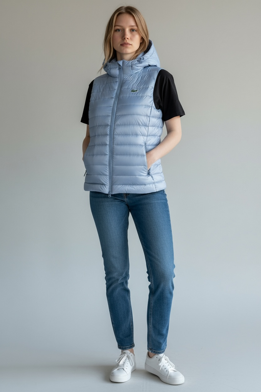 Γυναικείο Αμάνικο Puffer Γιλέκο Lacoste με Κουκούλα σε Ανοιχτό Γαλάζιο