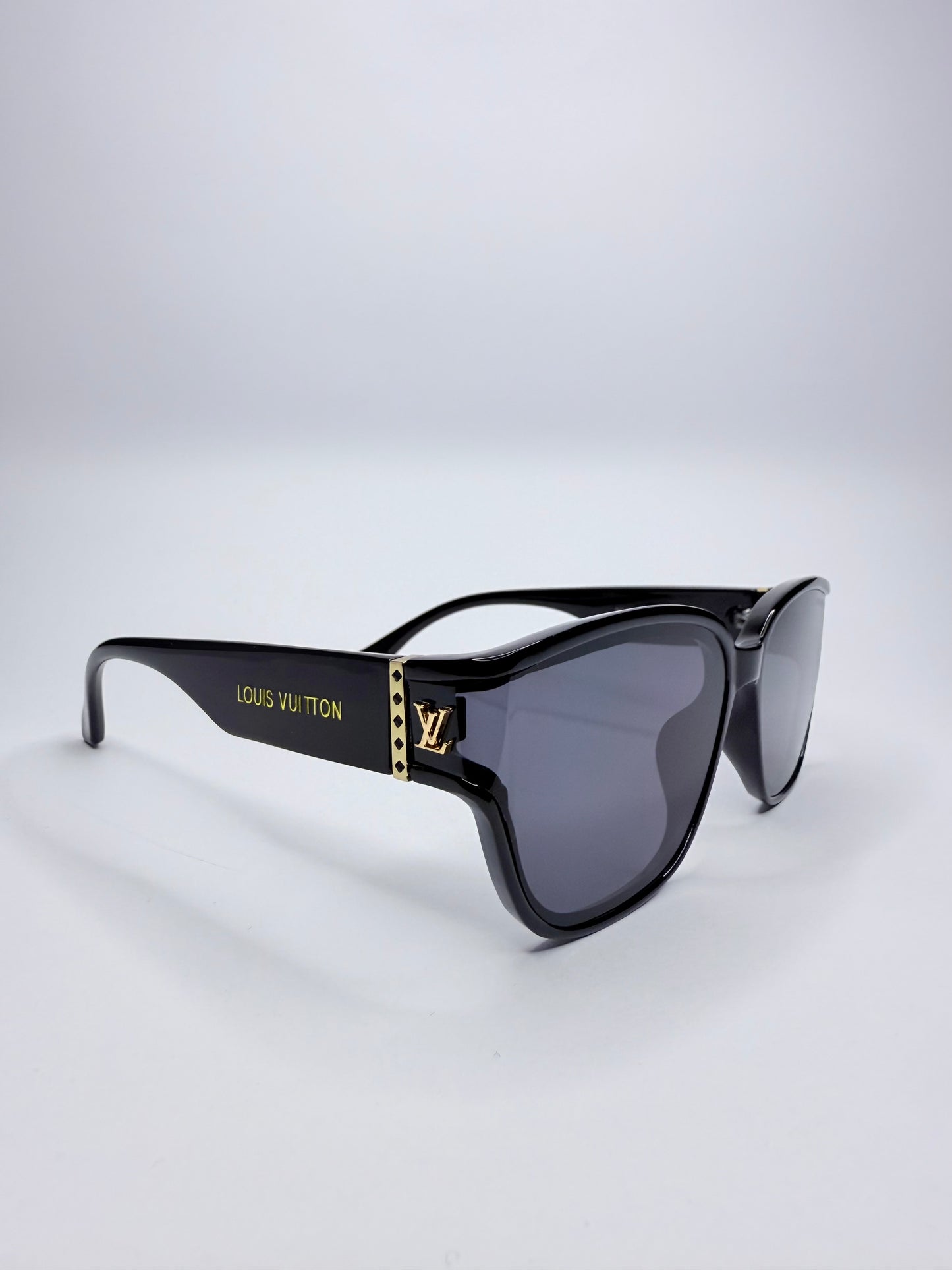 Γυαλιά Ηλίου Louis Vuitton Μαύρα με Χρυσές Λεπτομέρειες
